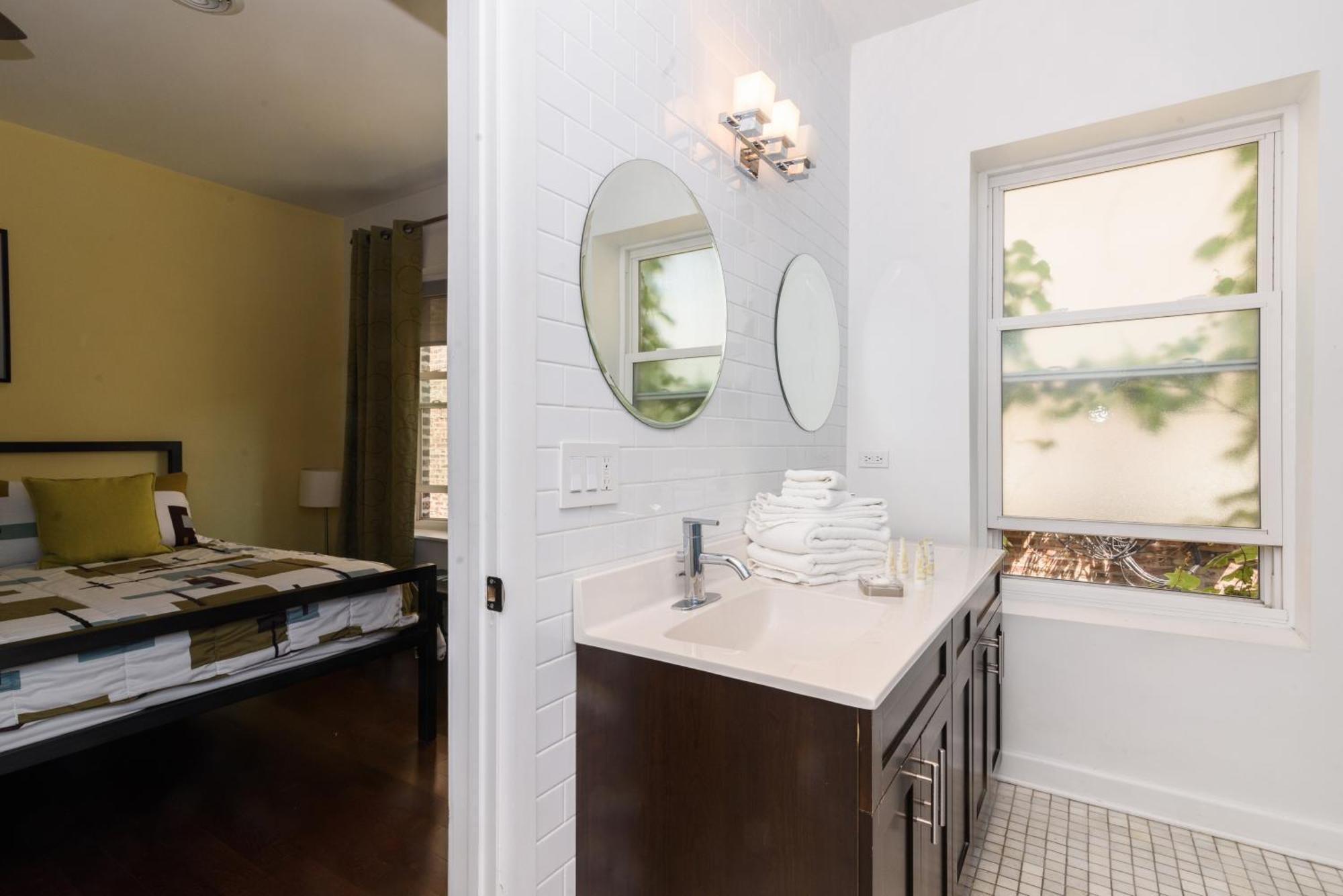 House 5863- Chicago'S Premier Bed And Breakfast Rom bilde